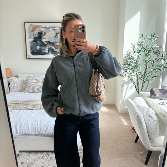 Aritzia Gray Zip-Up Fleece Jacket - Picture 2 of 3